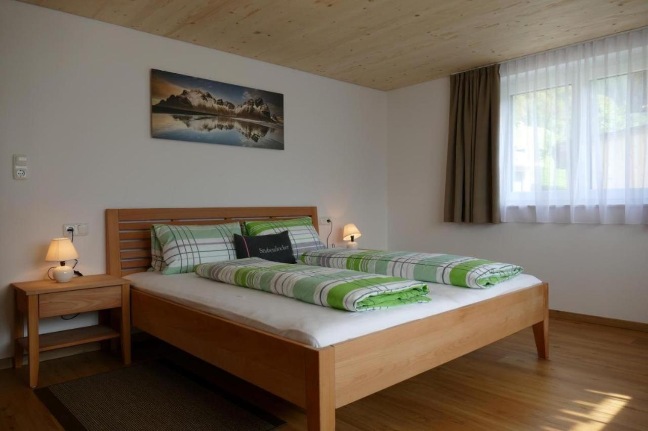 Alpenbauernhaus Konzett Schruns Habitación foto